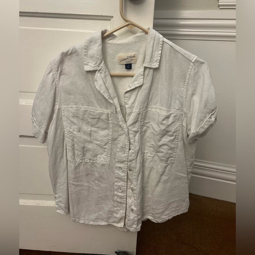 Women’s White Linen Button Down